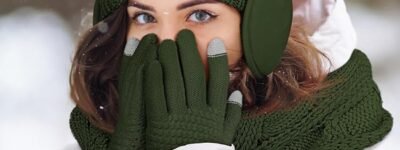 Winter Accessories: Scarves, Gloves and Hats