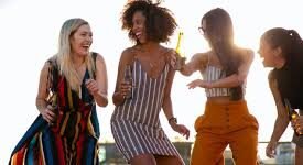 How to Dress for Rooftop Parties in Summer